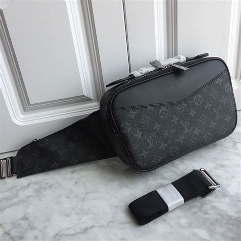 lv pouch men